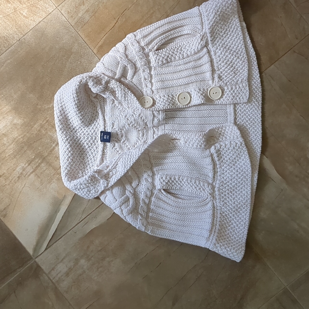 Baby gap poncho size M/L